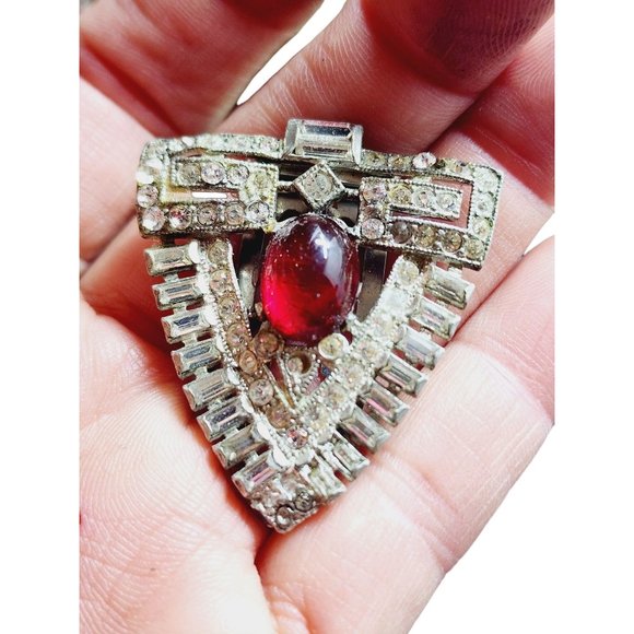 Antique Art Deco Ruby Cabochon Paste Dress Clip (A894) - Picture 4 of 7